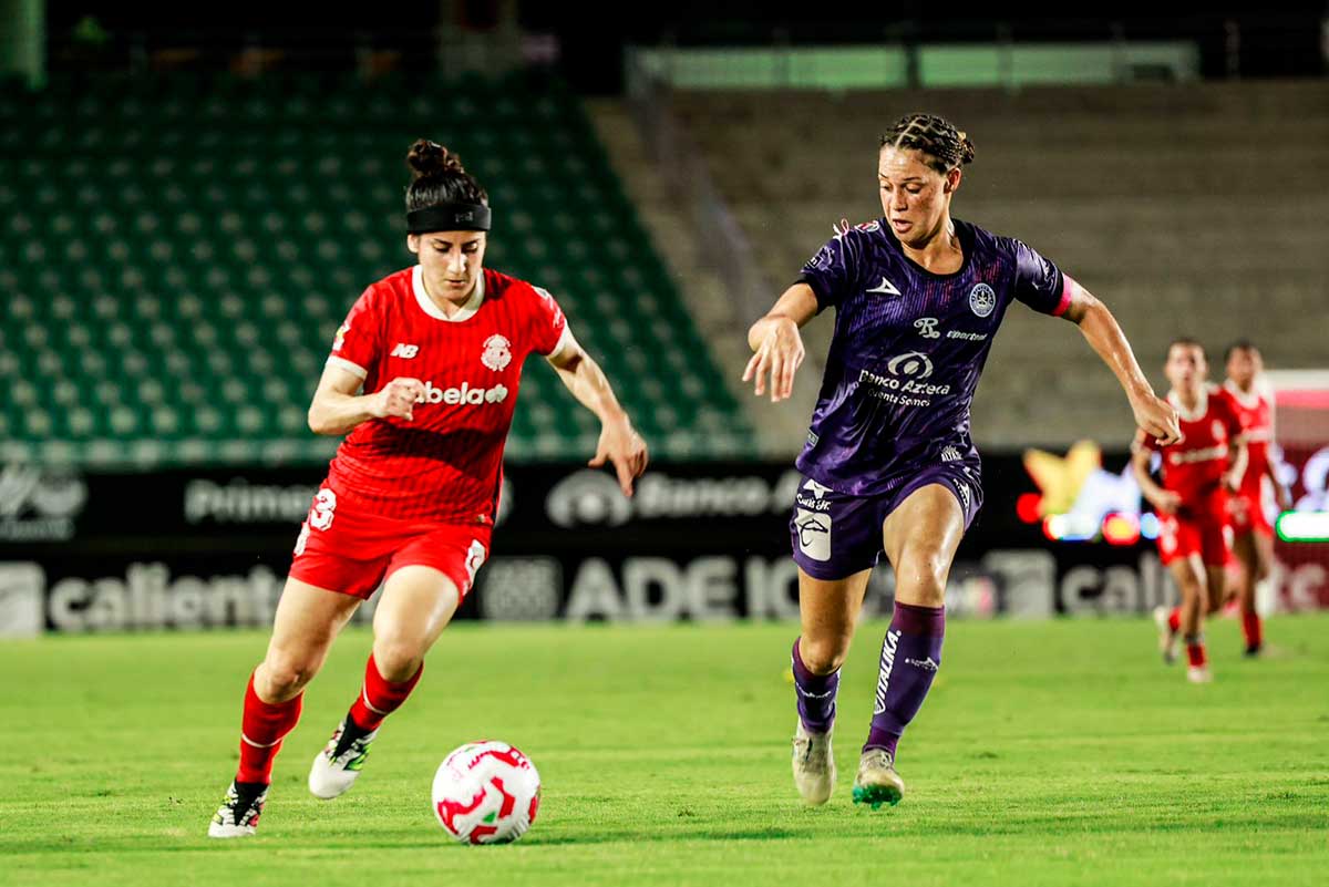 Partido de las Diablas Rojas del Toluca.