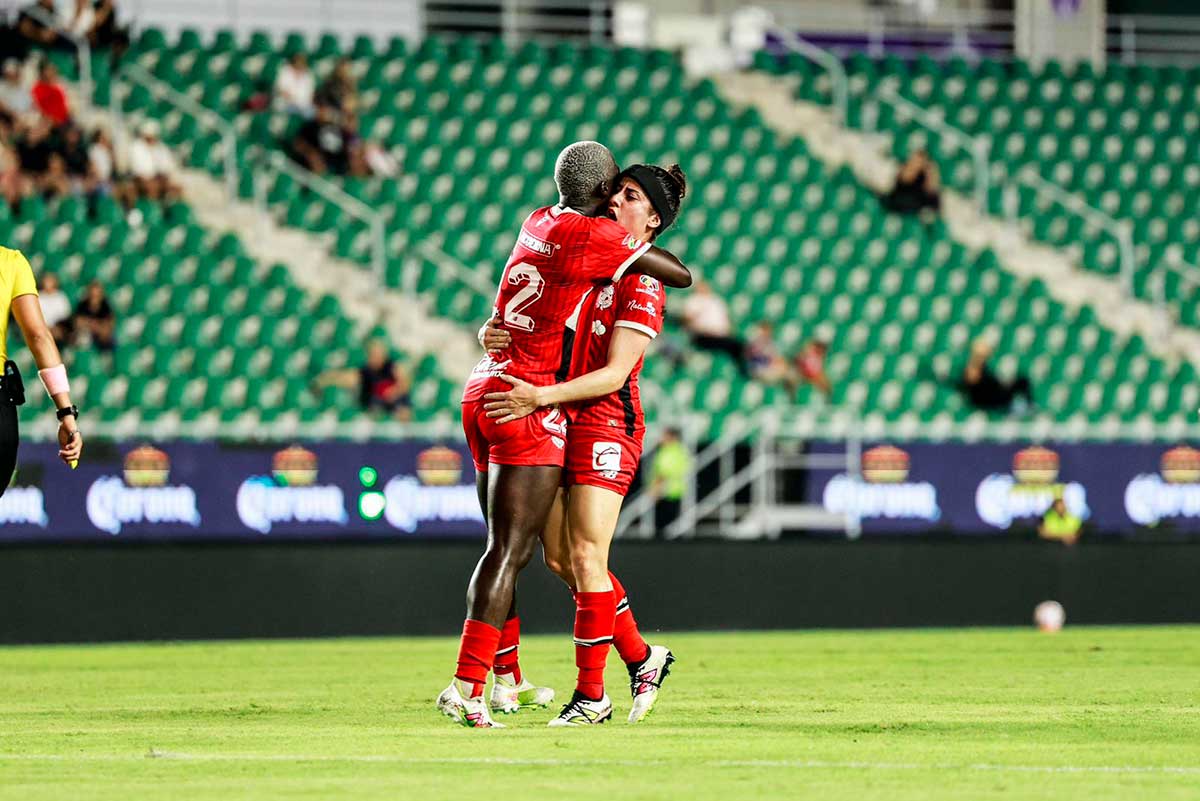 Diablas Rojas Golean a Mazatlán y Mantienen Sueños de Liguilla