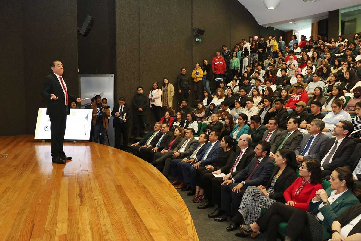 Fomenta UAEMéx la educación financiera entre su comunidad universitaria