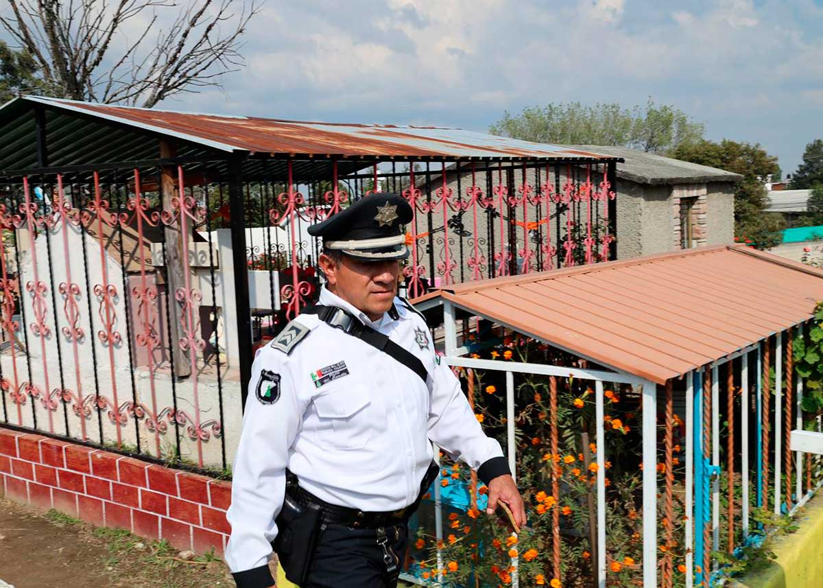 Huixquilucan implementa operativos de seguridad por Día de Muertos.
