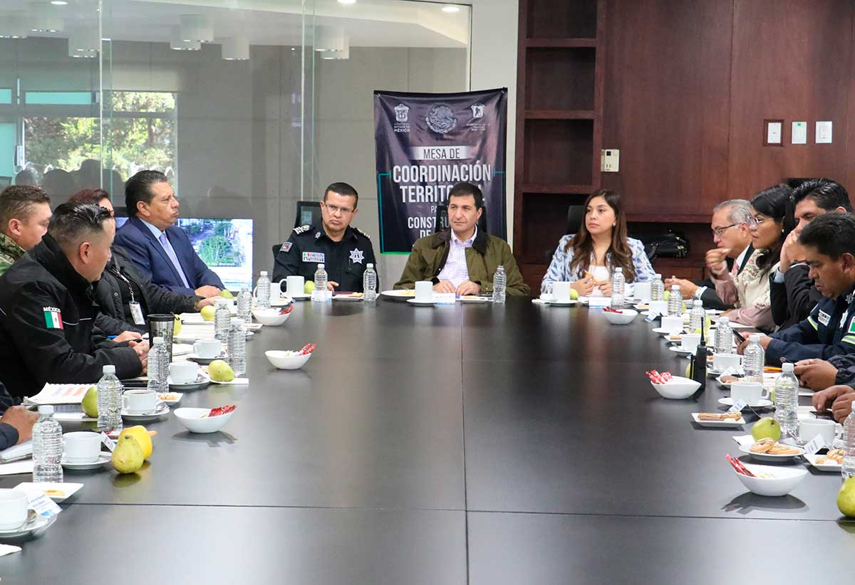 Mesa de seguridad del Ayuntamiento de Toluca donde diseñan operativos para combatir a los motorratones.