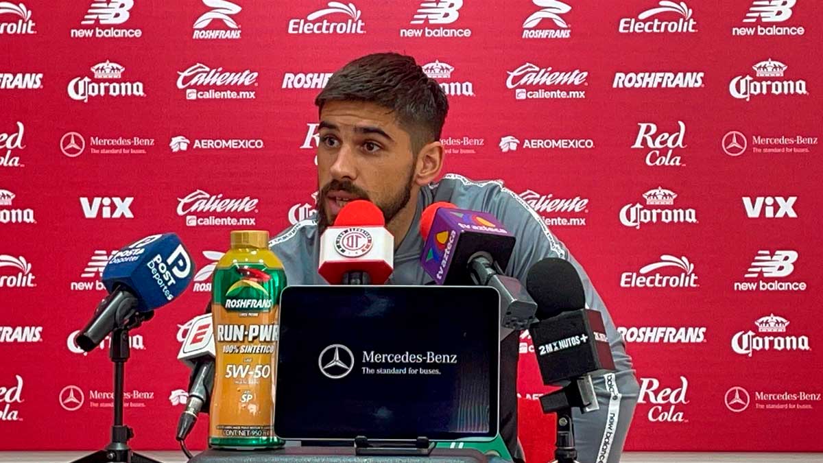 En conferencia de prensa Bruno Méndez jugador de los Diablos Rojos del Toluca