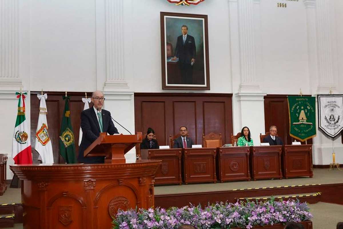 Informe del rector de la UAEMéx Carlos Eduardo Barrera Díaz.