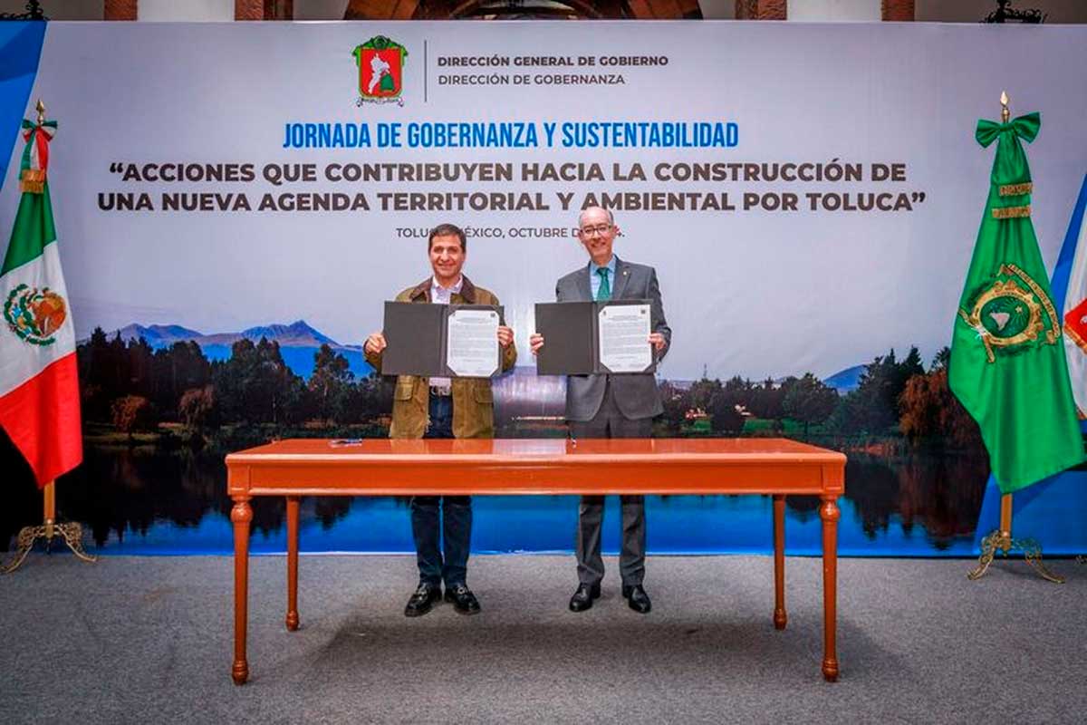 Firma de convenio entre la UAEMéx y el Ayuntamiento de Toluca para la sostenibilidad de la ciudad.