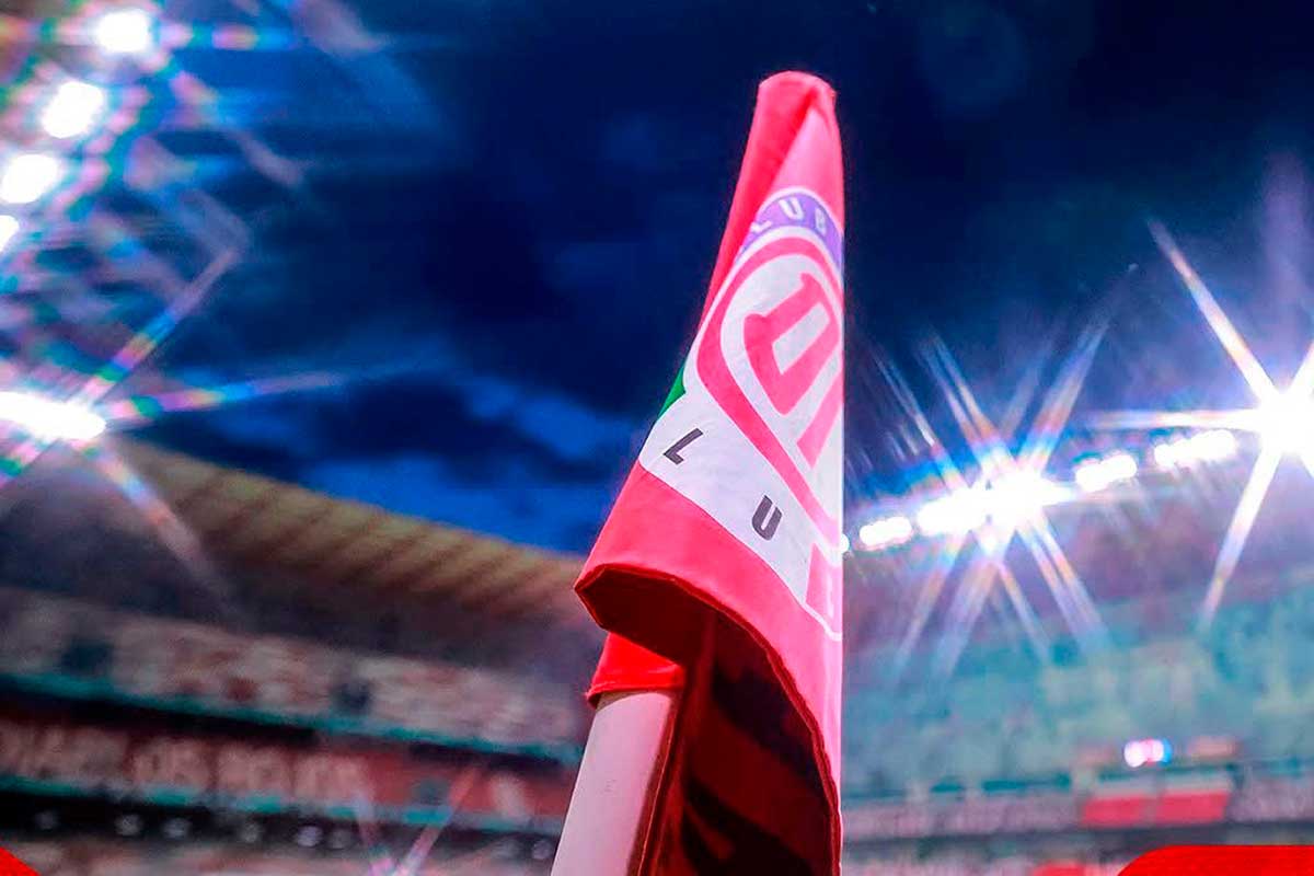 Bandera de los diablos rojos del Toluca.