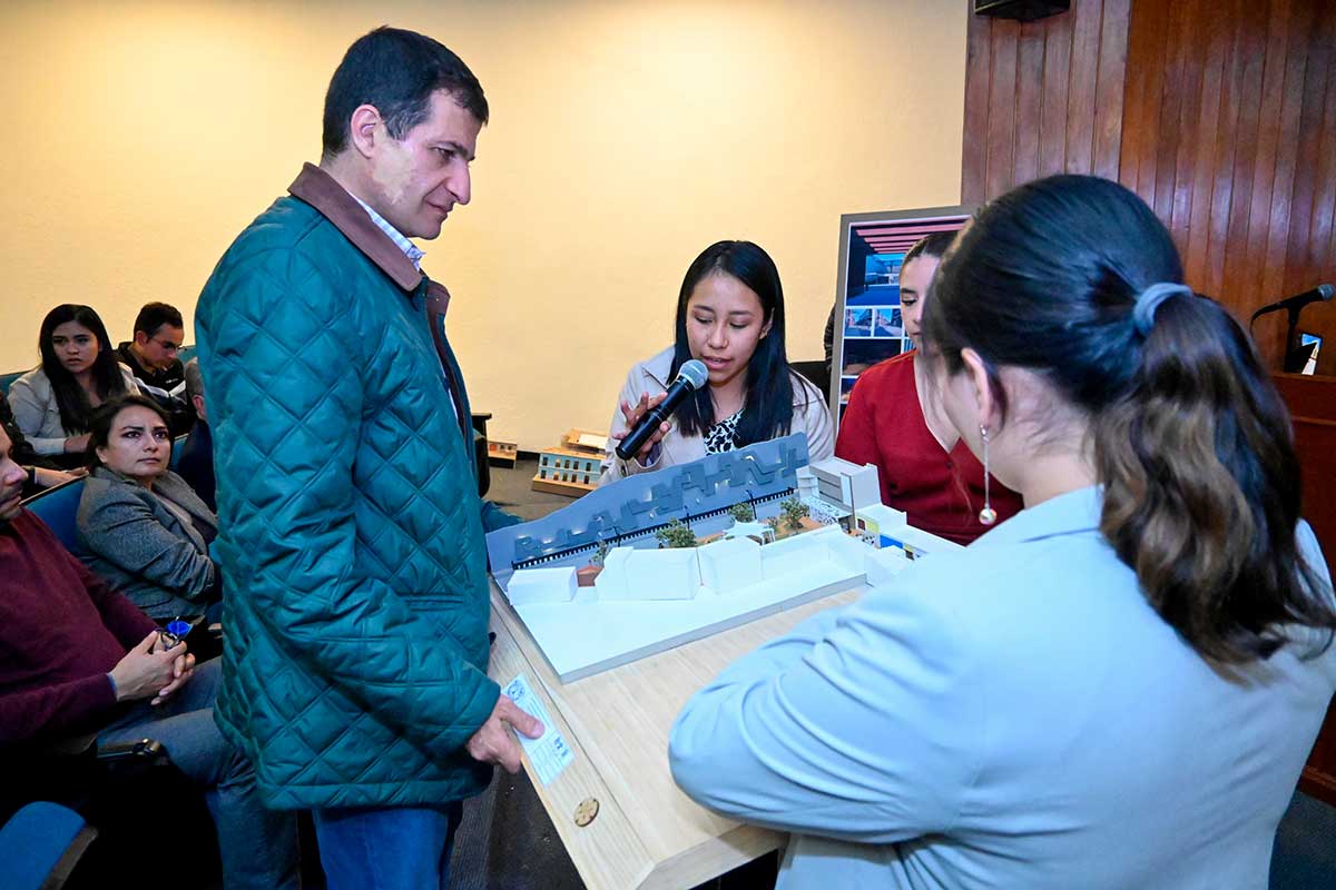 El ayuntamiento de Toluca y la UAEMéx realizan estudios de renovación de calles en Toluca.