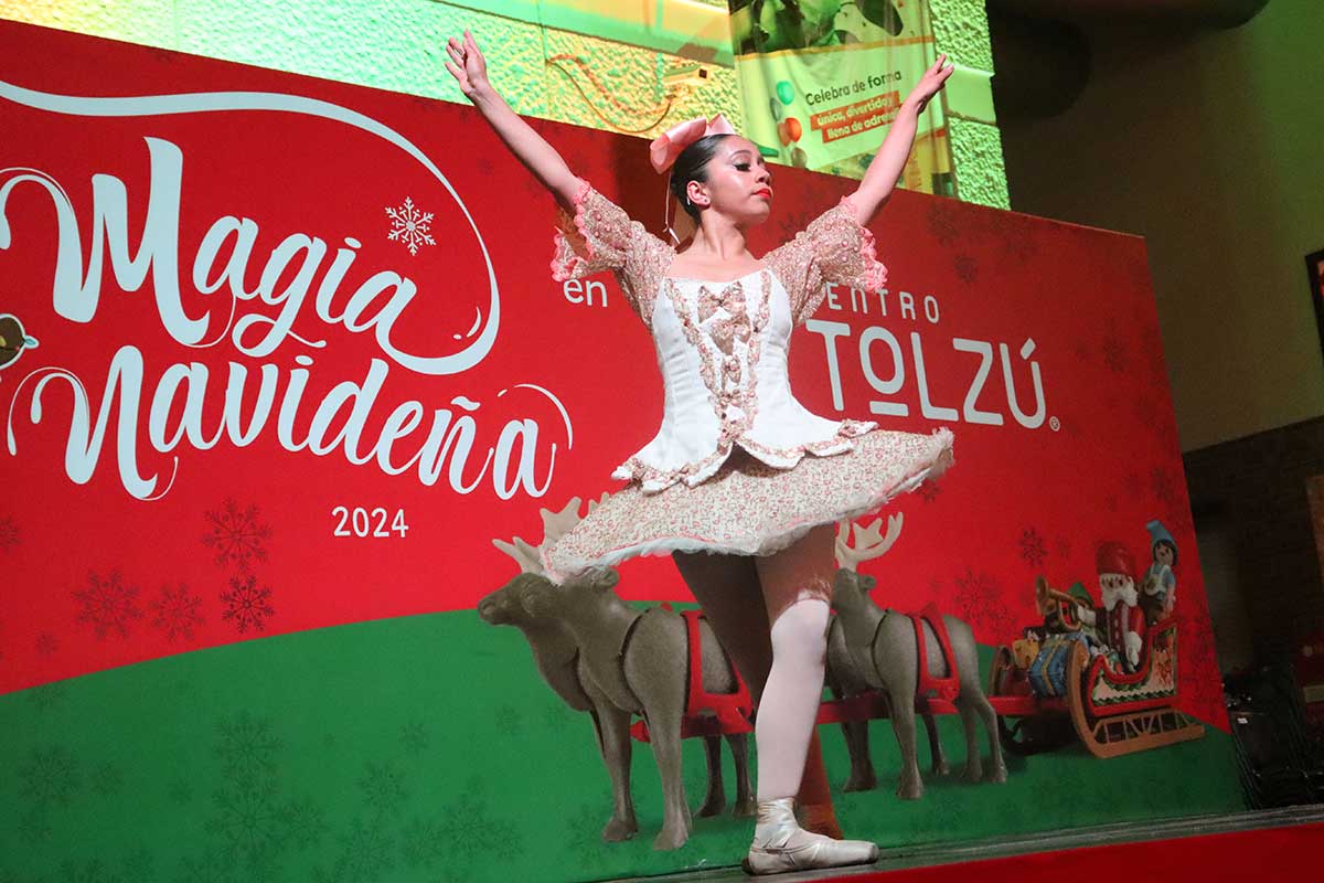 Bailarina de Balet en Centro Tolzú.