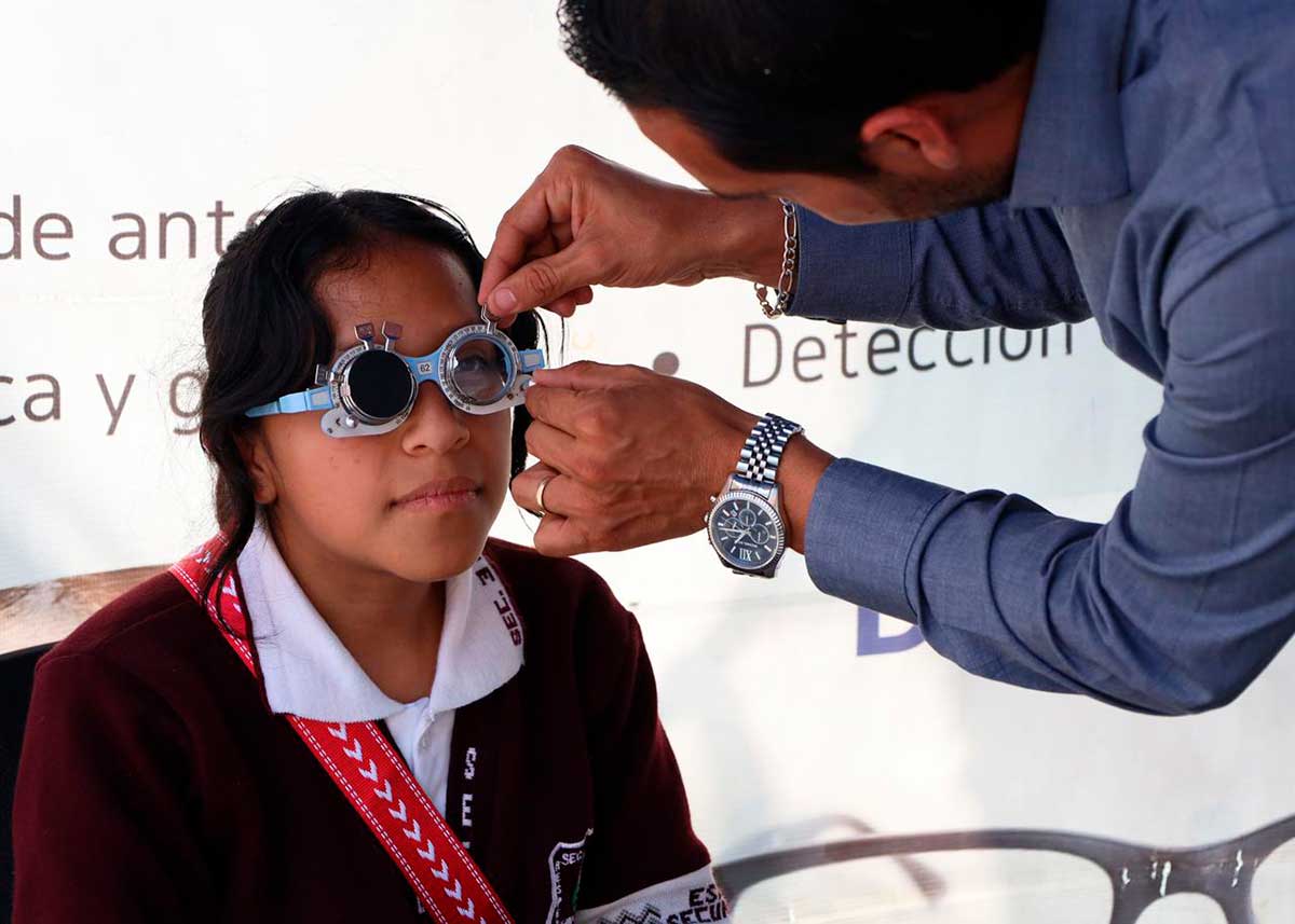 Huixquilucan Lleva a Cabo la Cuarta Jornada de Salud Visual 2024: Exámenes Gratuitos y Lentes a Bajo Costo