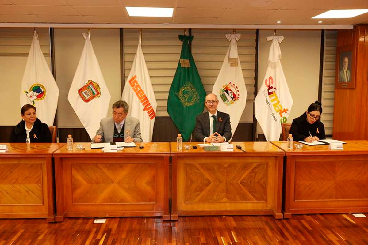UAEMéx firma conveniocon ISSEMYM para antender al personal universitario.