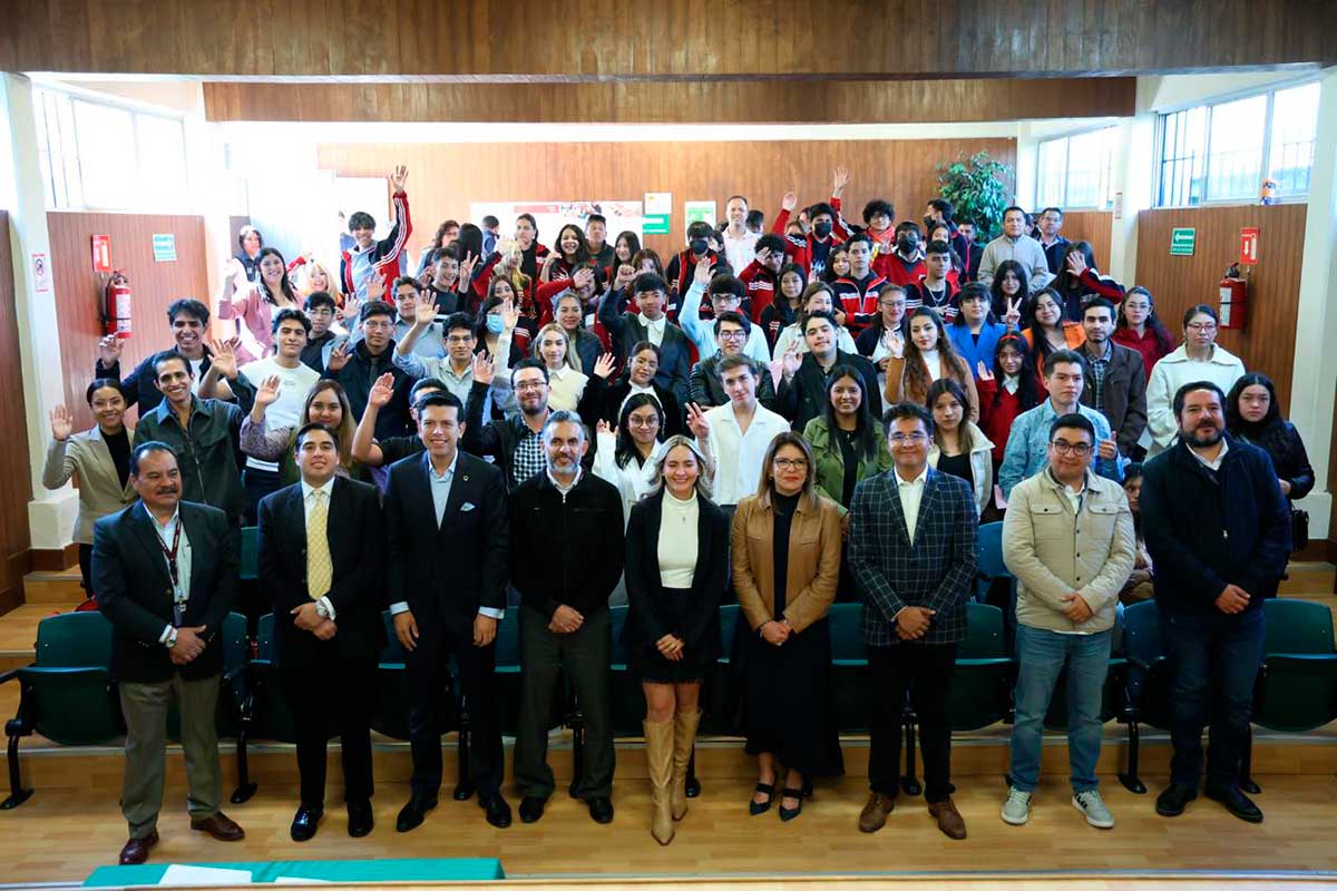 Huixquilucan apoya proyectos de jóvenes emprendedores con "Fábrica de Emprendedores 2024".