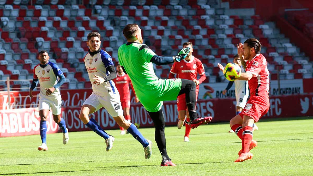 Partido del Toluca contra el Atlante.
