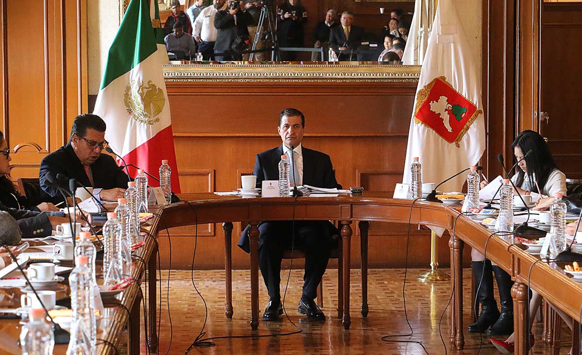 Juan Maccise y el cabildo de Toluca aprueban el presupuesto 2025.