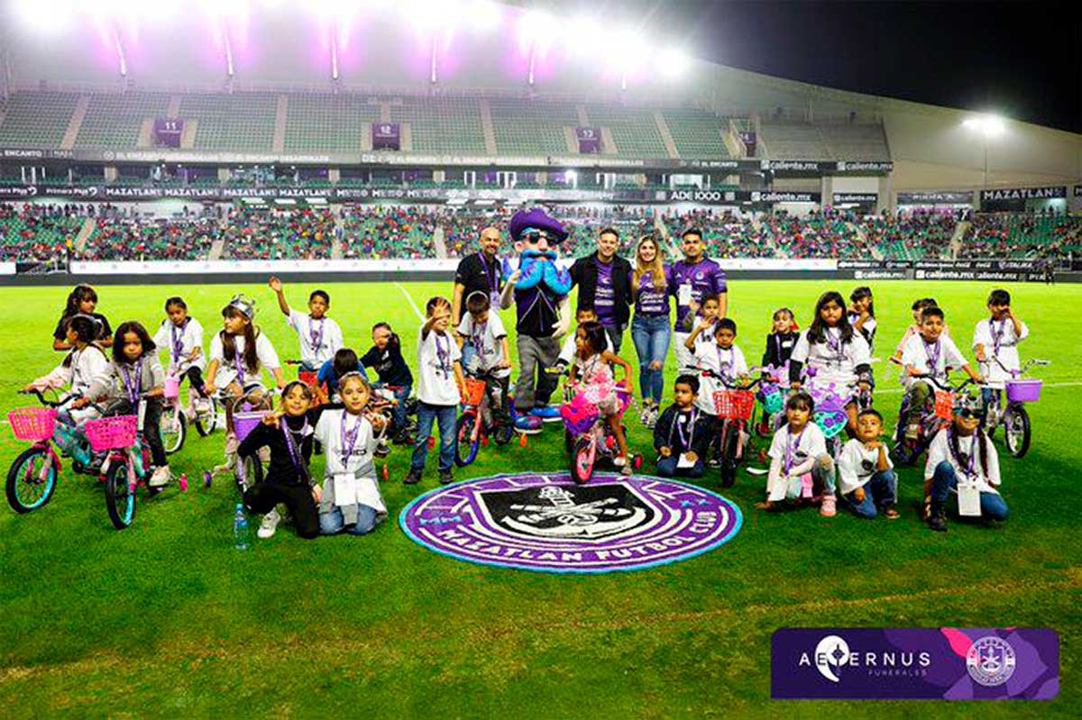 Copa del Pacífico se lleva a cabo en Día de Reyes.