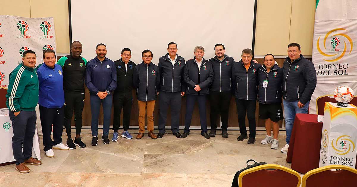 Organizadores de Torneo de Fútbol juvenil en Toluca.