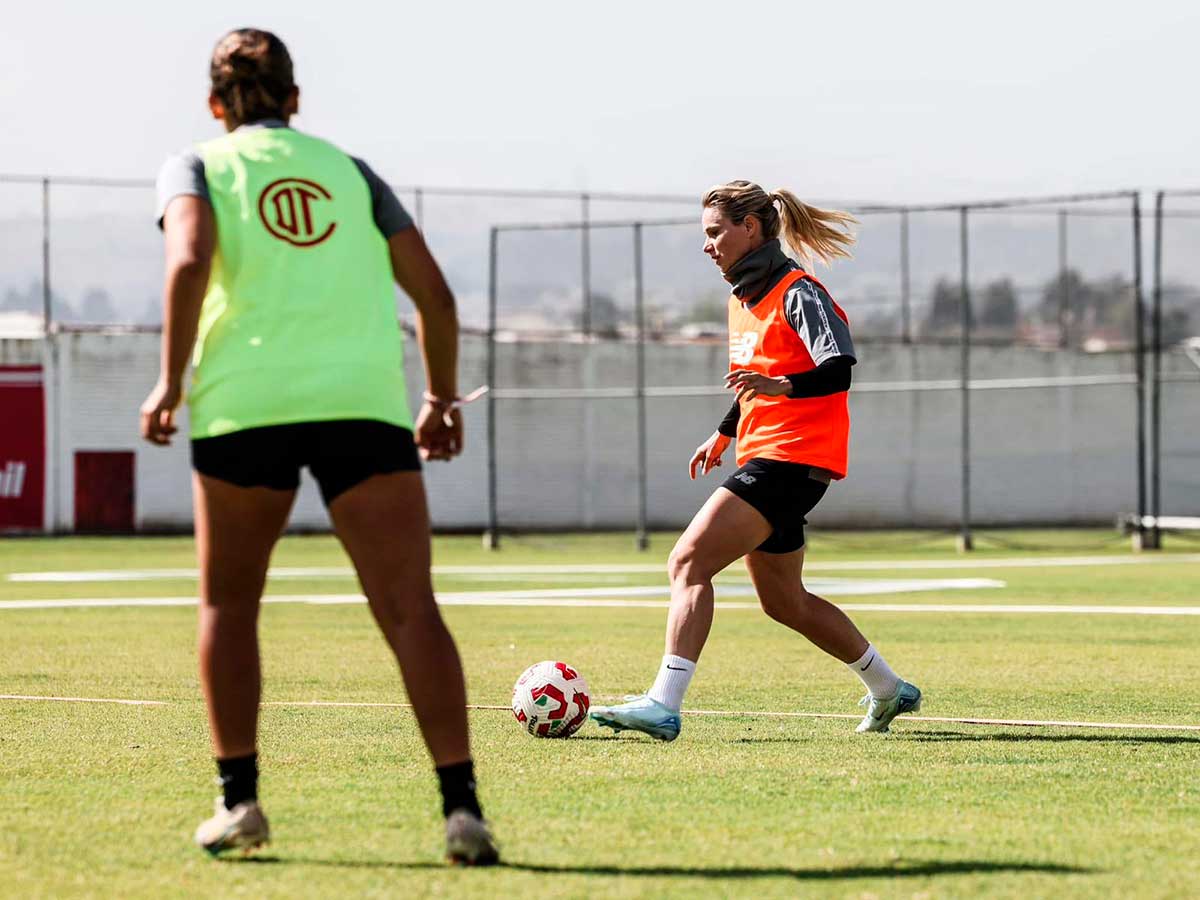 ¡Las Diablas Rojas Listas para el Clausura 2025! Shanice Van de Sanden y Casandra Cuevas Refuerzan al Toluca