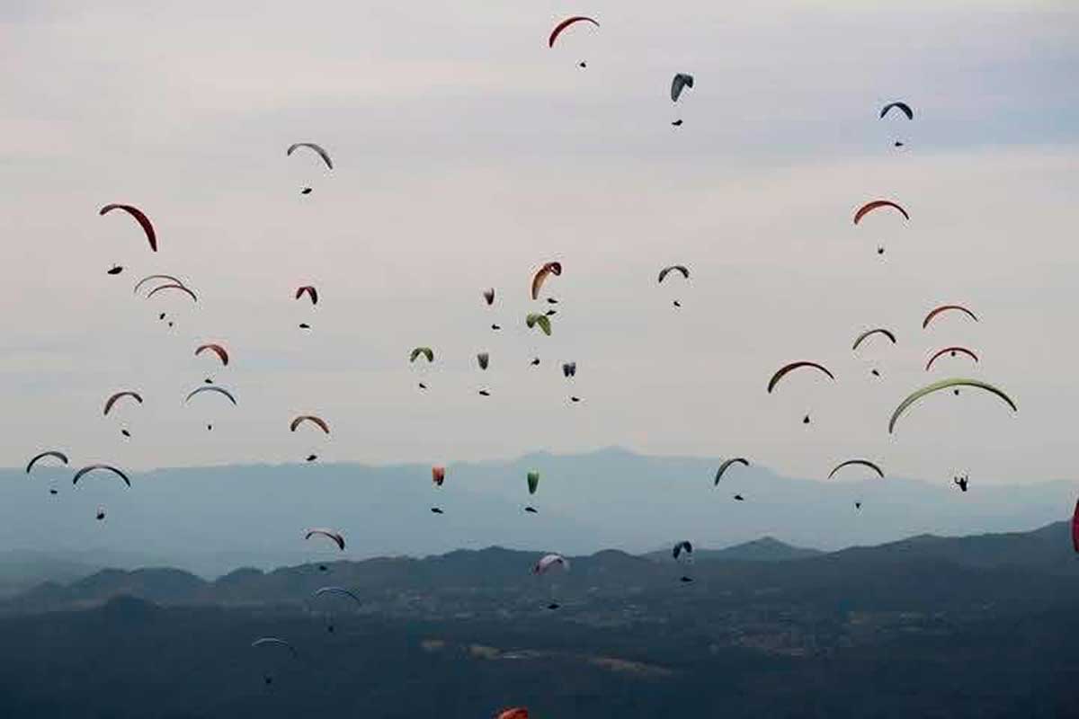 Mexicanos Destacan en el Monarca Paragliding Open 2025