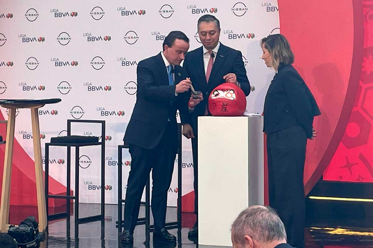 Acto donde Nissan se convierte en patrocinador de la Liga MX del fútbol mexicano.