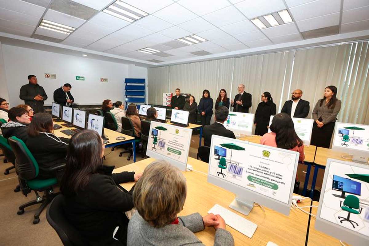 UAEMéx Refuerza la Educación con Nuevo Equipamiento para la Facultad de Ciencias Políticas y Sociales