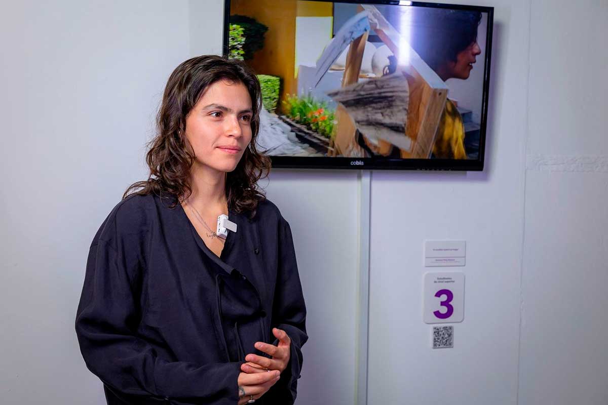 Verónica Plata Reyeros, estudiante de la UAEMéx, critica la crisis de vivienda a través del arte