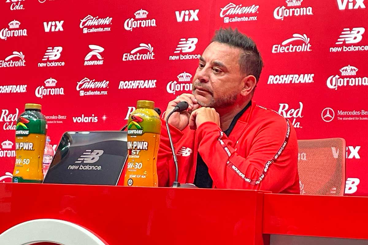 Conferencia de Antonio Mohamed, técnico de los Diablos Rojos del Toluca.