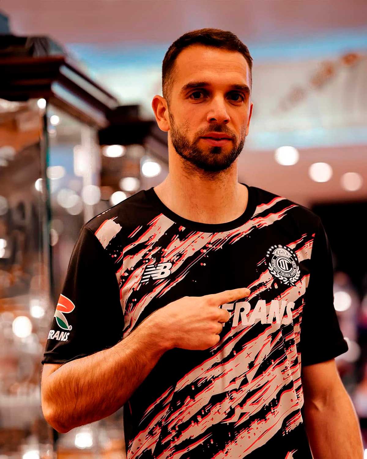 Pau López el nuevo portero de los Diablos Rojos del Toluca.