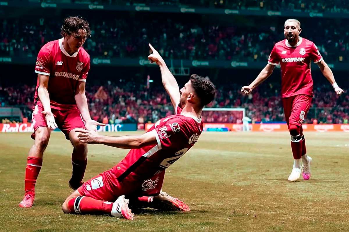 Paulinho salva al Toluca en tiempo de compensación: un gol dramático le da el triunfo ante Tigres