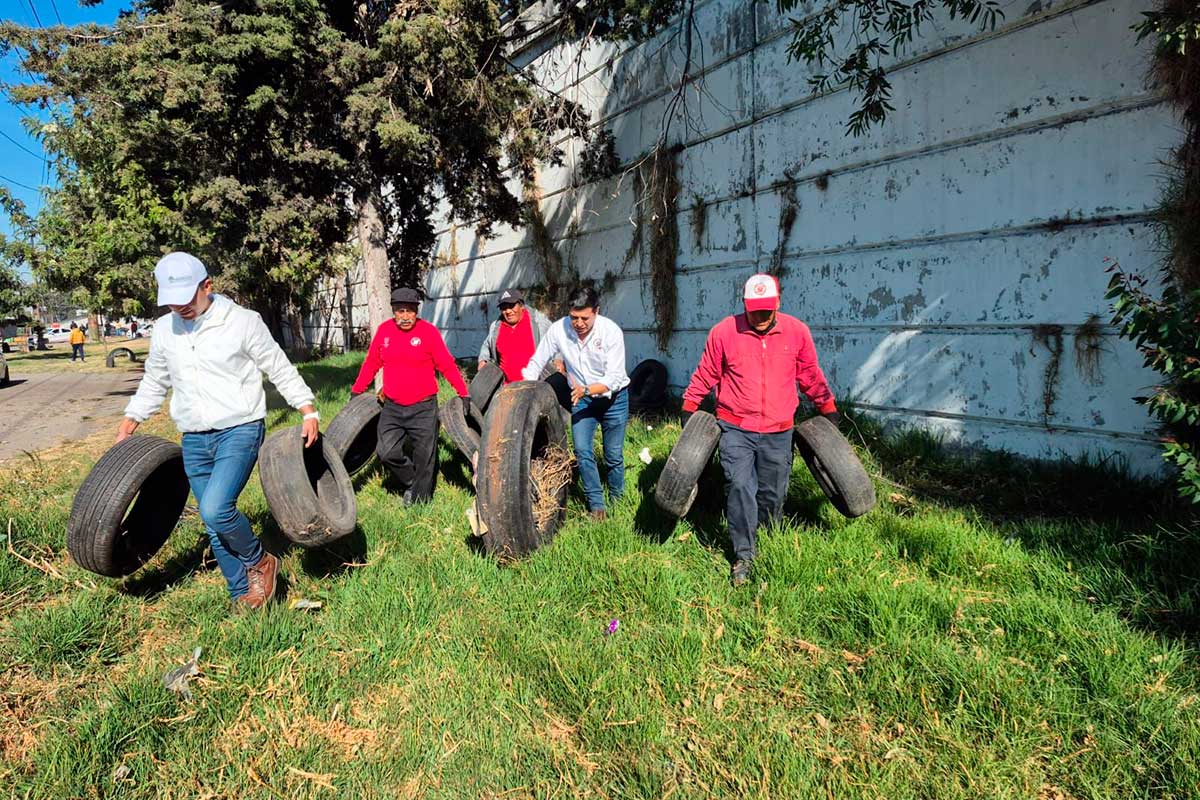 Realizan mega limpieza en San Mateo Atenco.