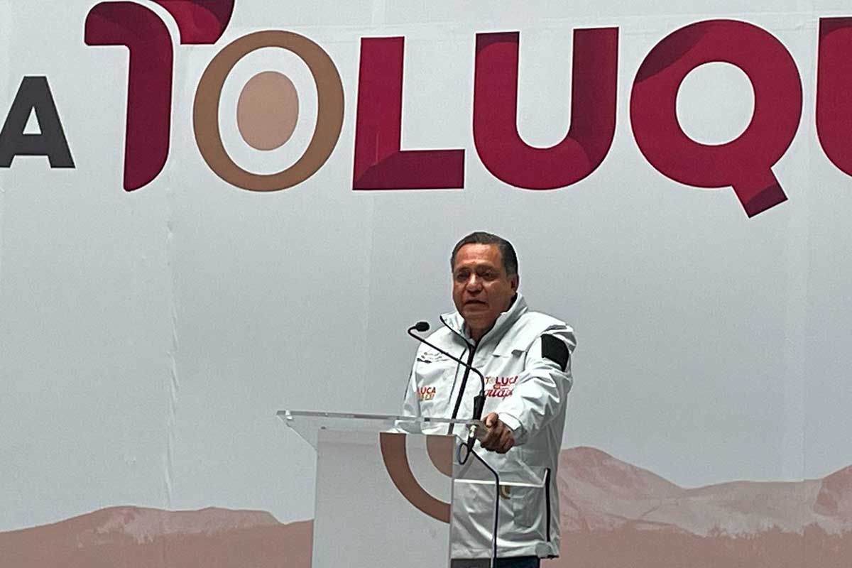 Ricardo Moreno presidente municipal de Toluca en conferencia de prensa.