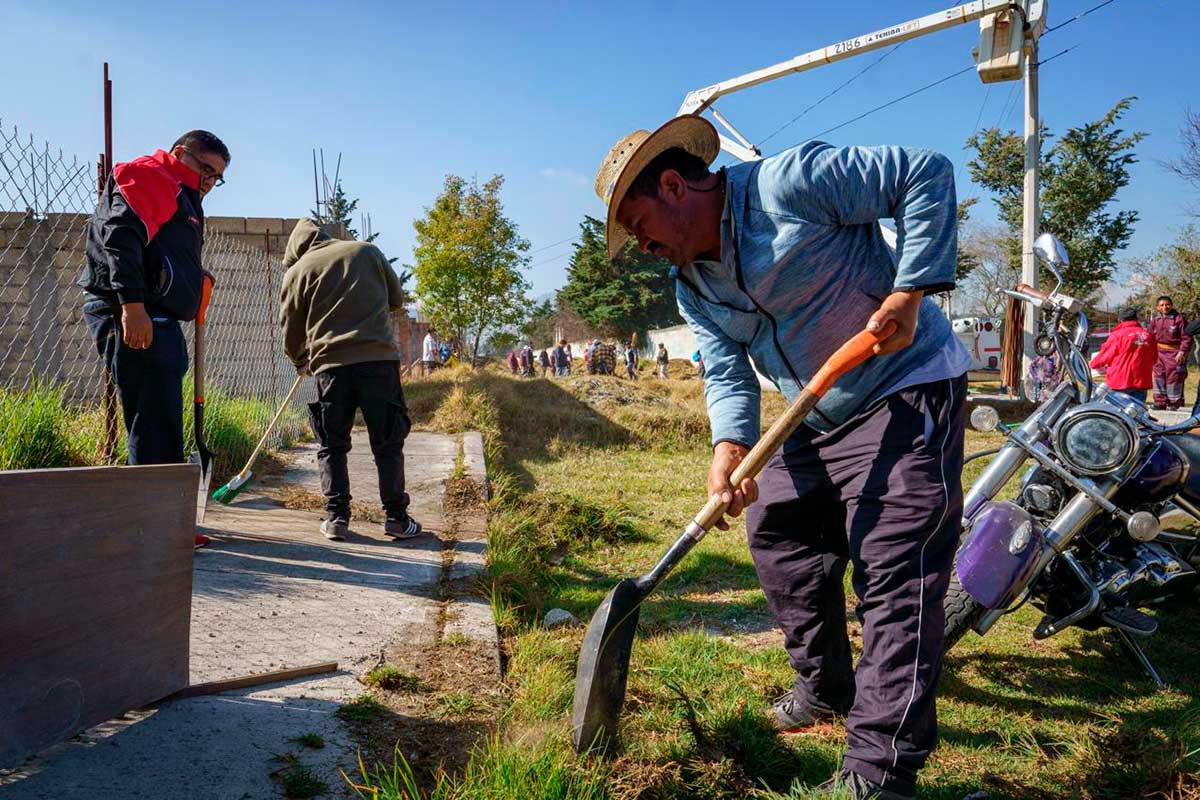 Toluca lleva a cabo jornada de limpieza comunitaria.
