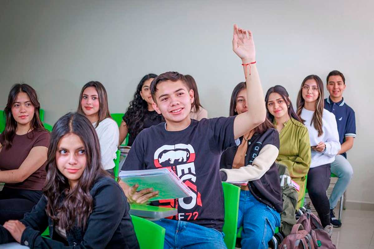 UAEMéx lidera la educación en México: implementa la Nueva Escuela Mexicana en su bachillerato