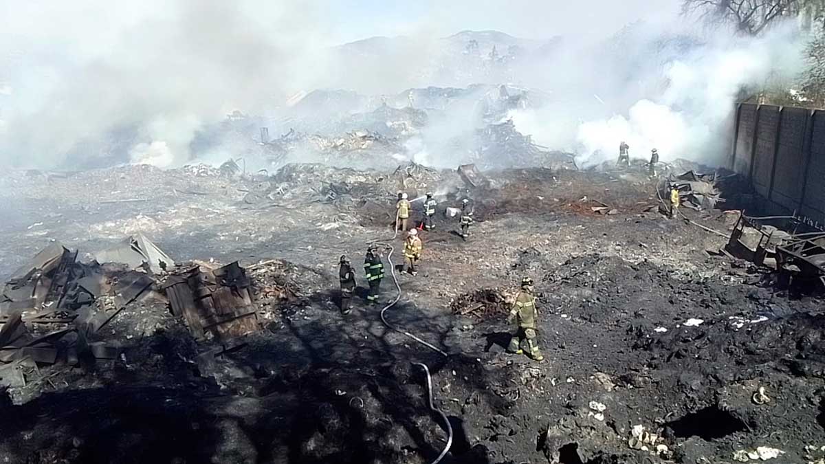 Cabildo de Toluca reconoce a Bomberos por su heroica labor en incendios y anuncia nueva unidad de emergencias