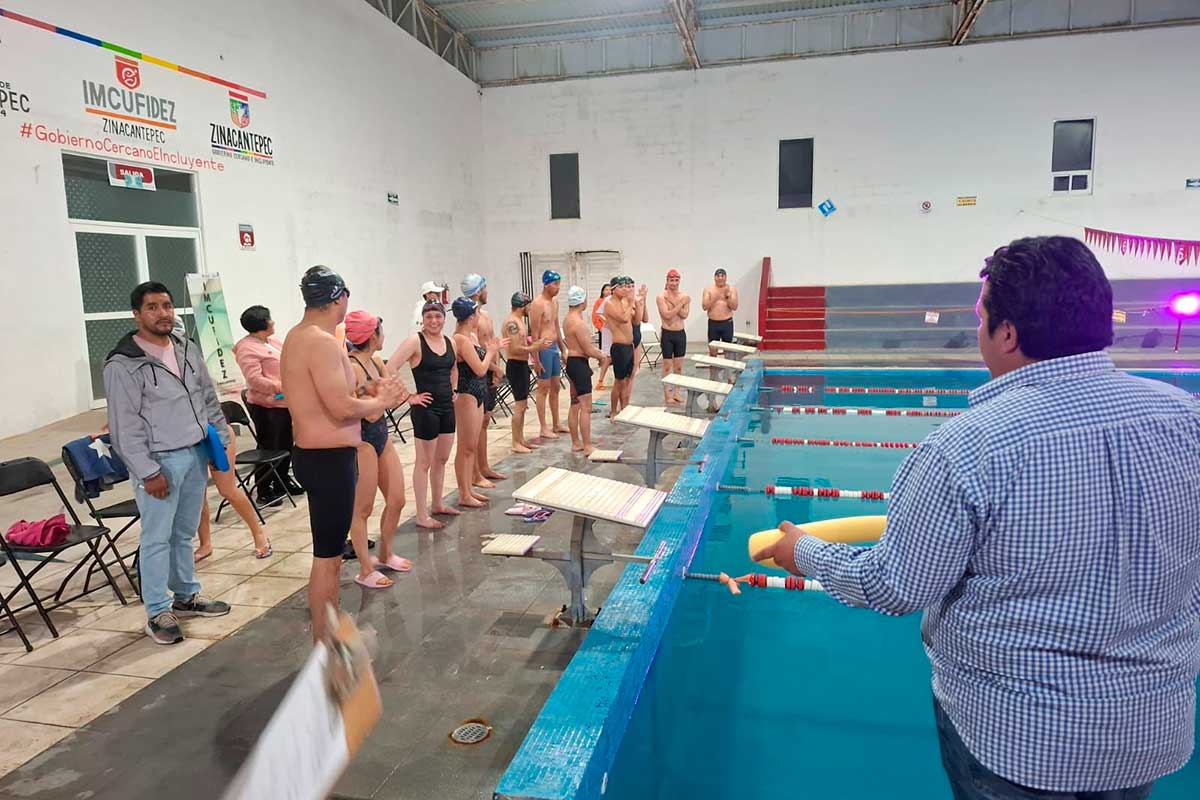 Zinacantepec fue sede de la competencia "Nadando bajo la Luna".