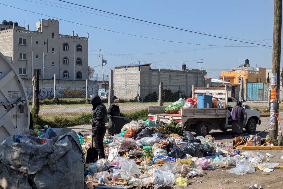 Gobierno de Toluca intensifica recolección de basura en San Andrés Cuexcontitlán