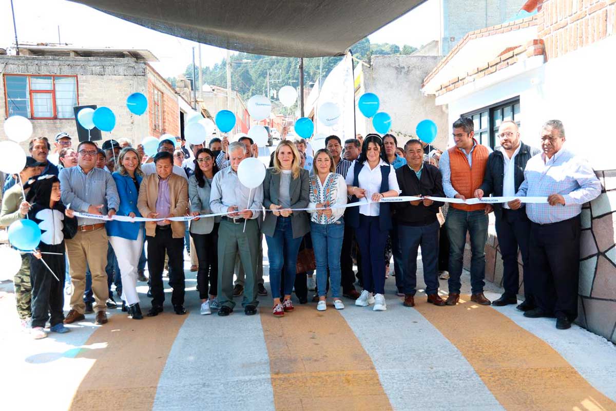 El gobierno de Huixquilucan repavimenta sus calles.