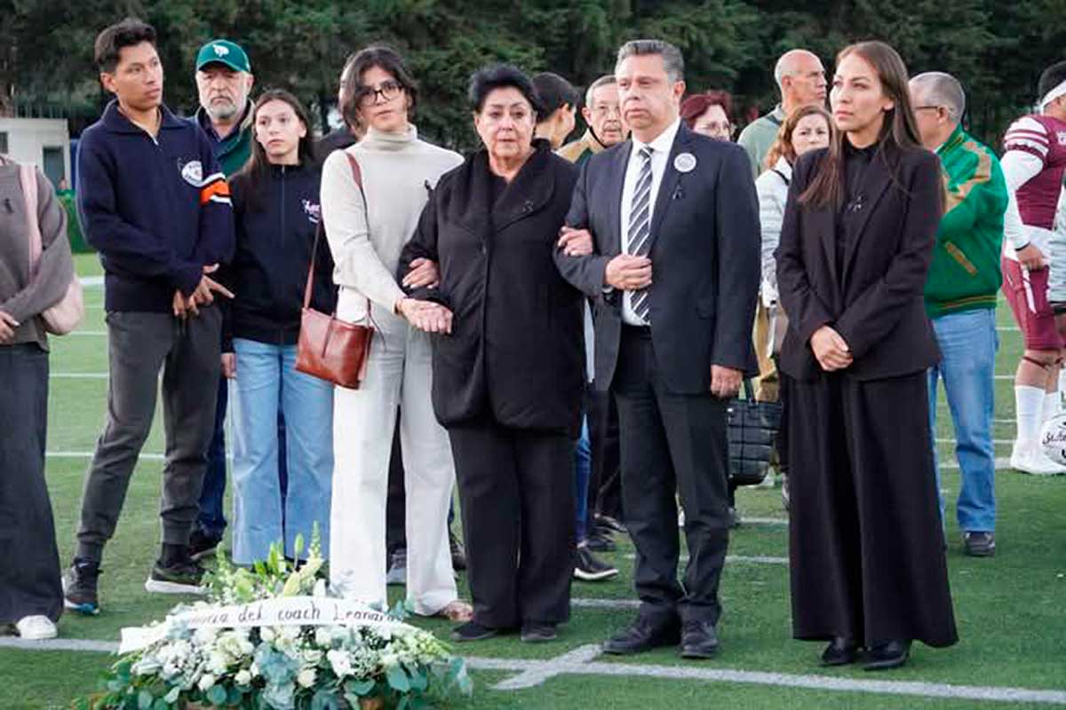 UAEMéx rinde homenaje al destacado head coach Leonardo Lino en el inicio de la temporada del fútbvol americano.