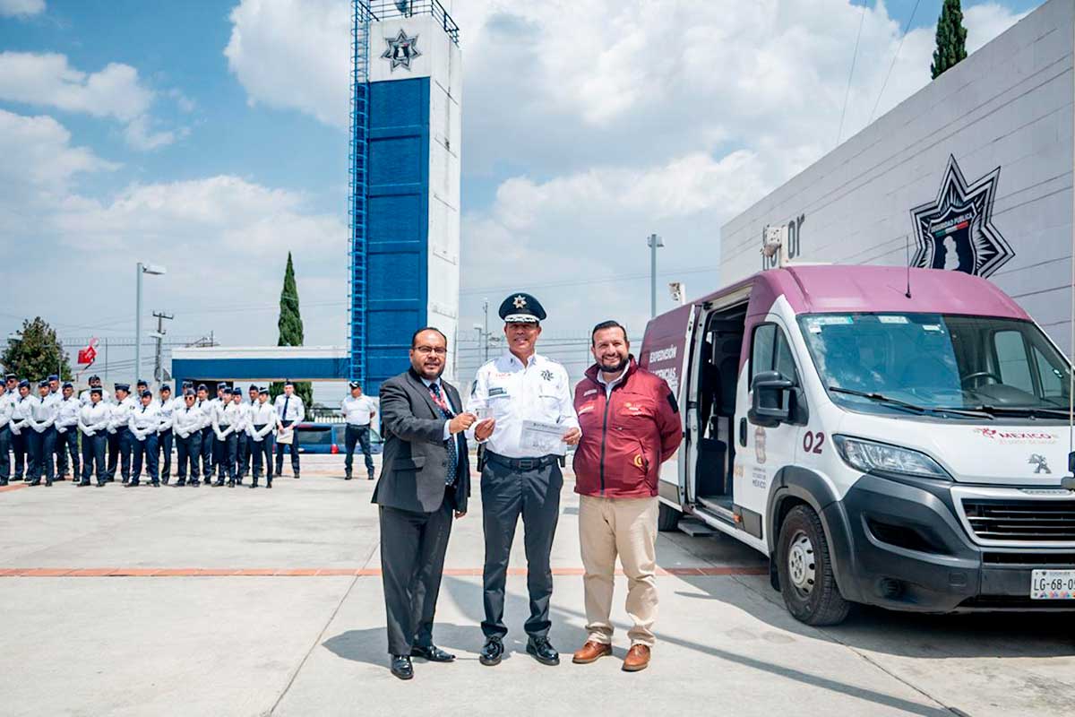 Trámites de licencias de conducir.