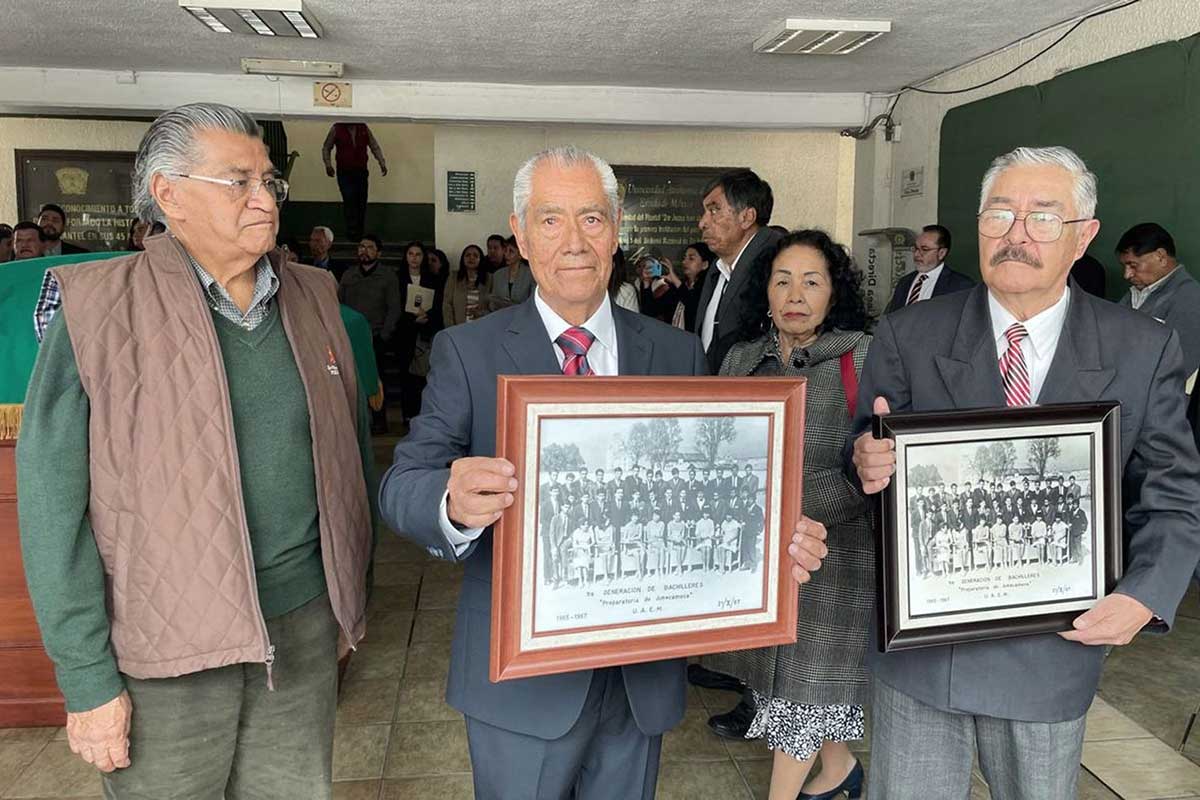 Plantel de la Preparatoria Sor huana Inés de la Cruz de la UAEMéx cumple su 60 aniversario.