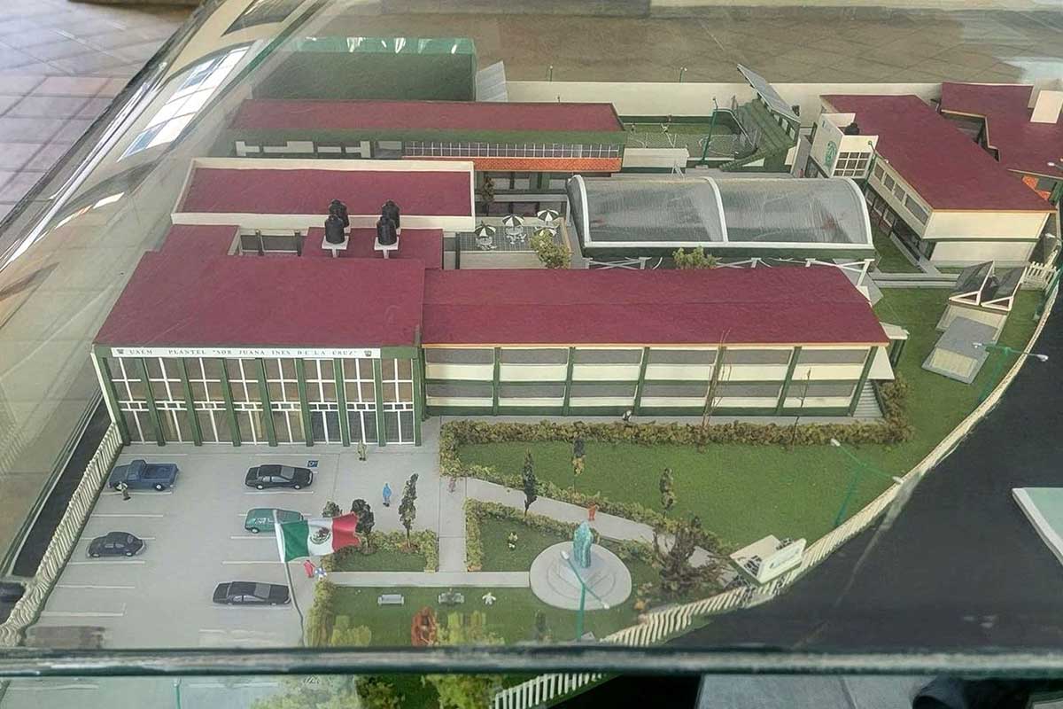 Prepa "Sor Juana Inés de la Cruz" de la UAEMéx celebra 60 años de