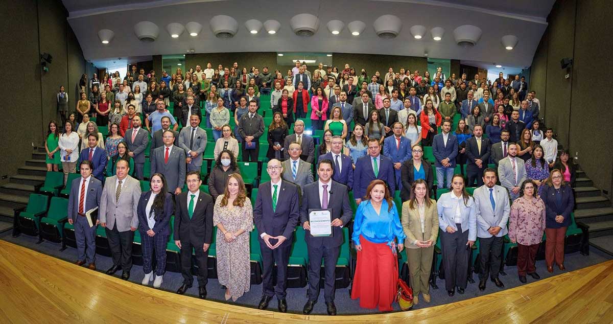 Conferencia sobre la IA en la universidad.