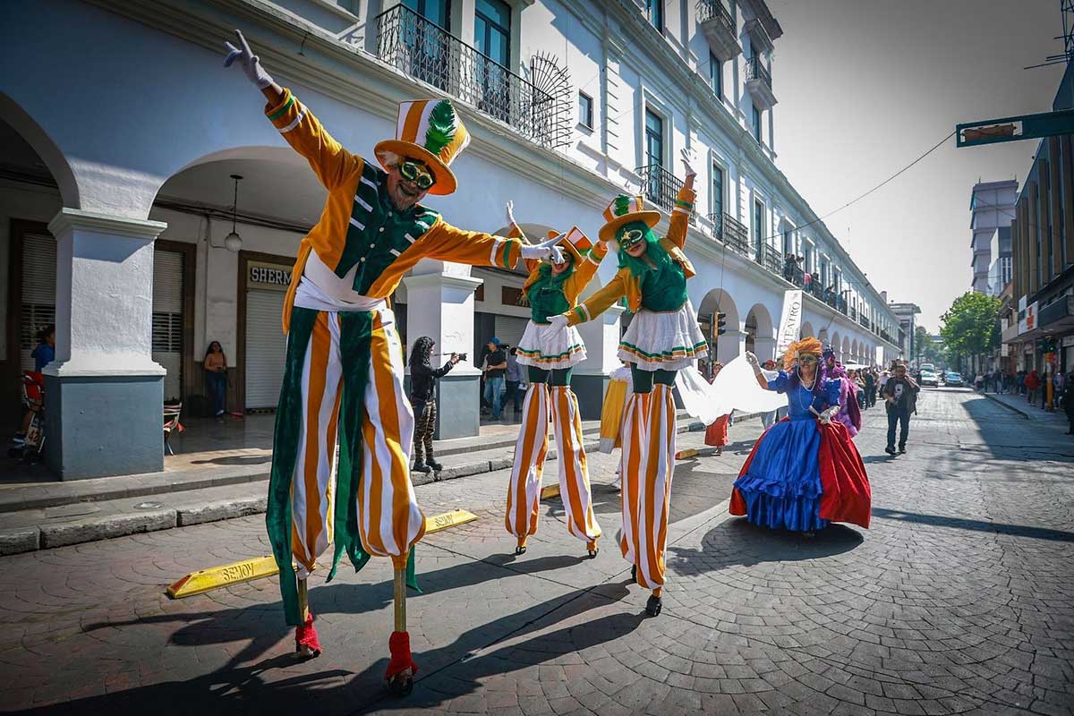 UAEMéx Celebra el Día Mundial del Teatro 2025 con Desfile y Funciones Especiales