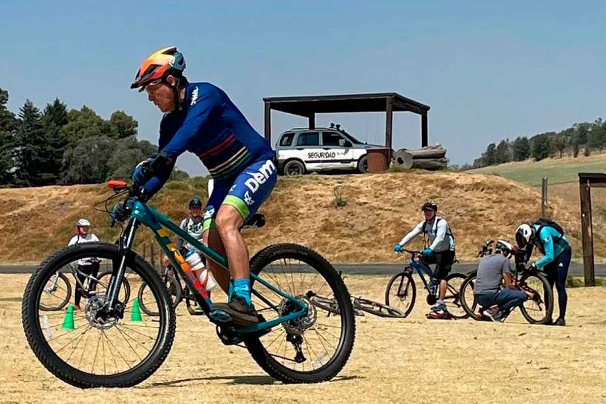 El Club de Exploraciones de México ofrece un curso de Ciclismo de Mpntaña en Toluca.