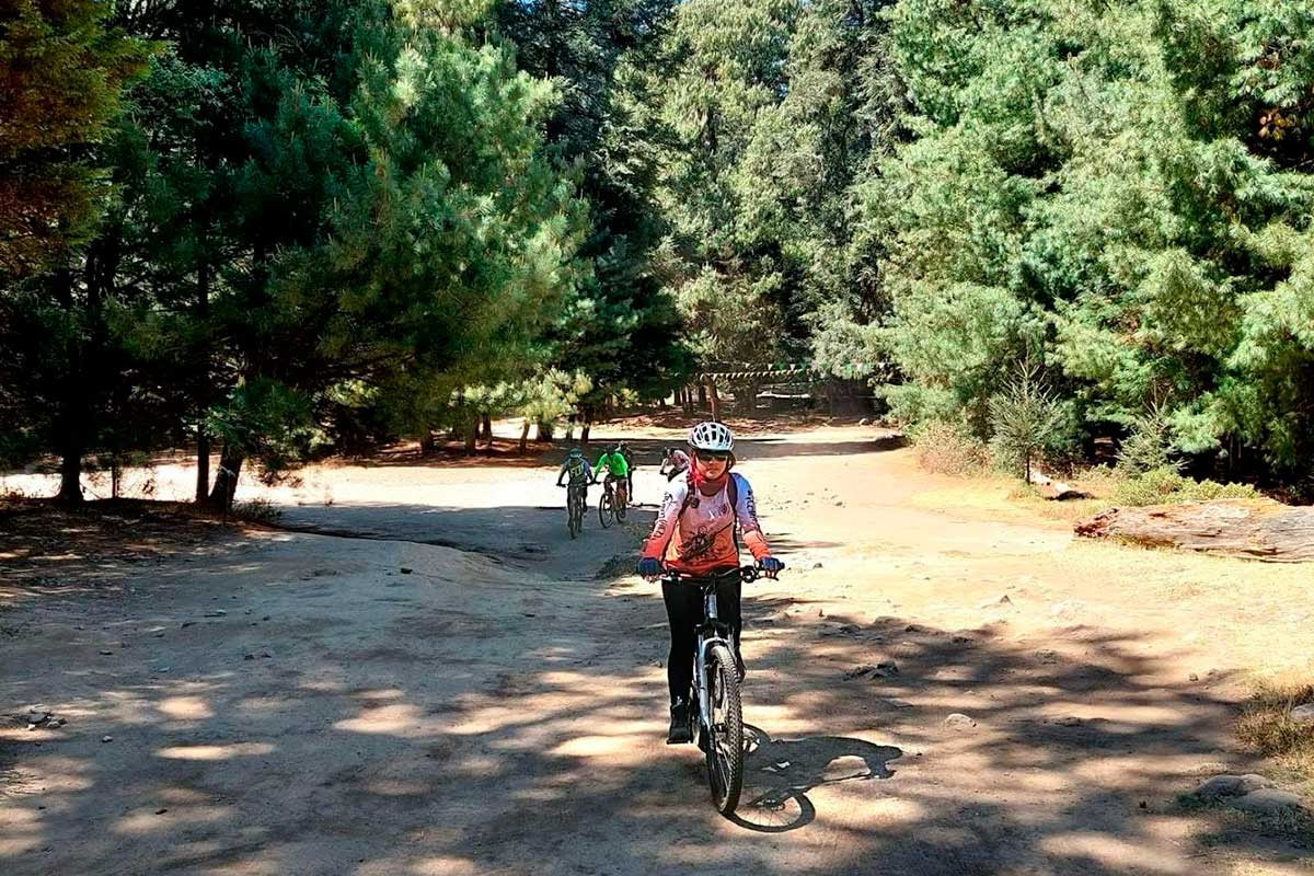 El Club de Exploraciones de México ofrece un curso de Ciclismo de Mpntaña en Toluca.