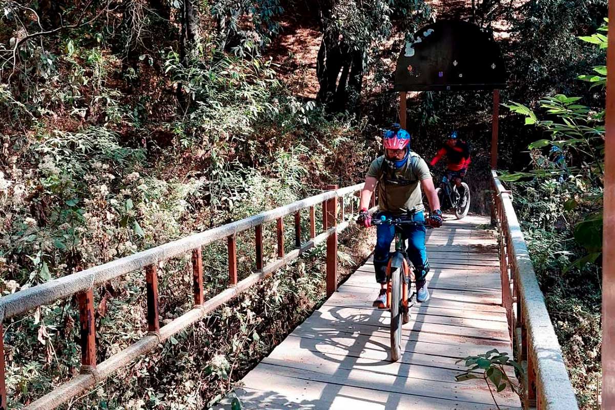 El Club de Exploraciones de México ofrece un curso de Ciclismo de Mpntaña en Toluca.