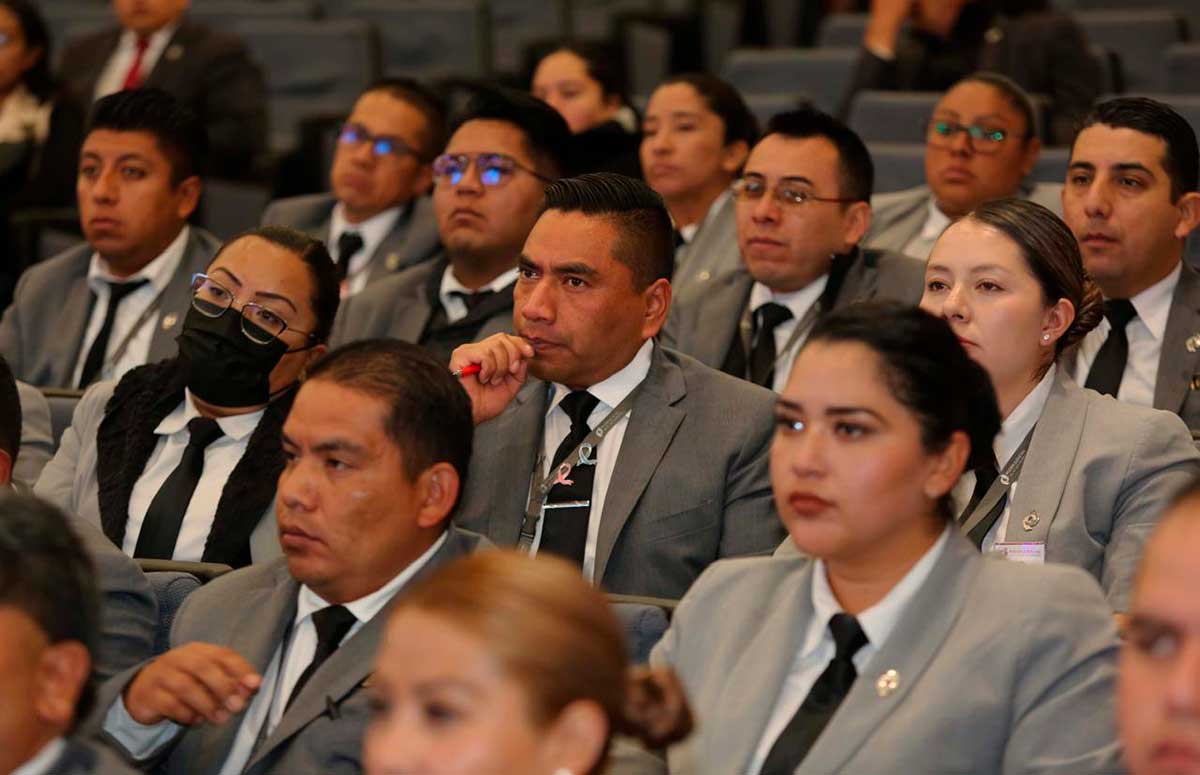Trabajadores del Poder Judicial del Estado de México.