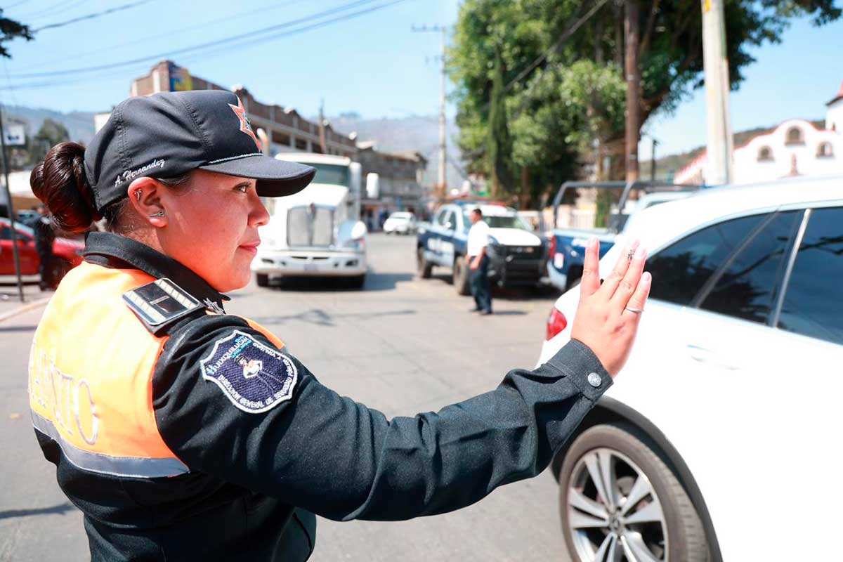 Huixquilucan lanza operativo de regreso a clases: Policías en las escuelas.