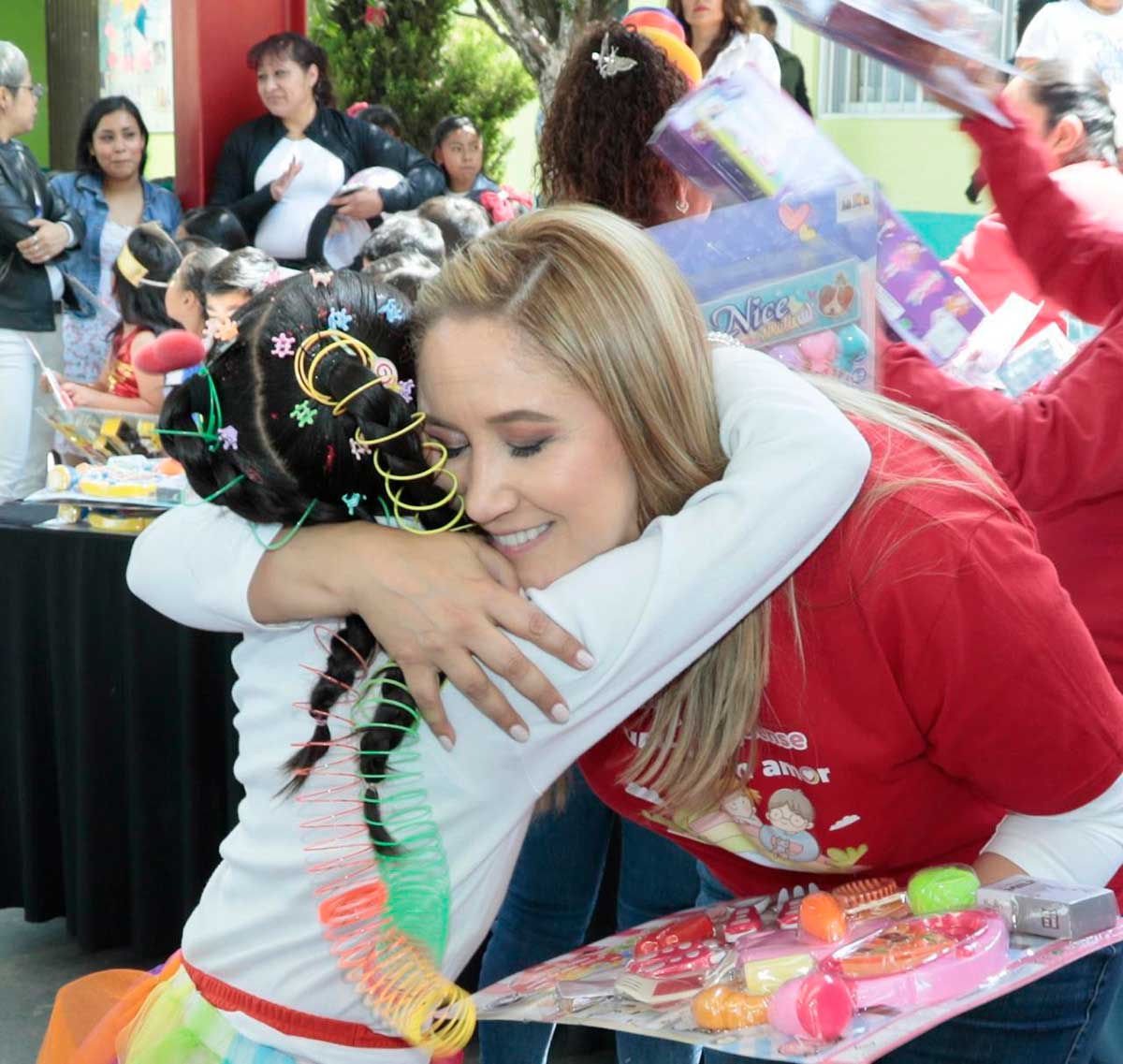 El gobierno de San Mateo atenco celebra el día de la Niña y el Niño.