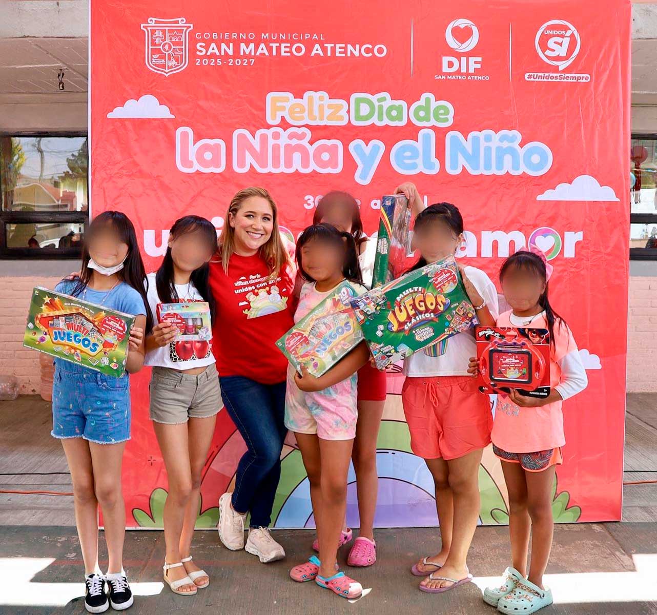 El gobierno de San Mateo atenco celebra el día de la Niña y el Niño.