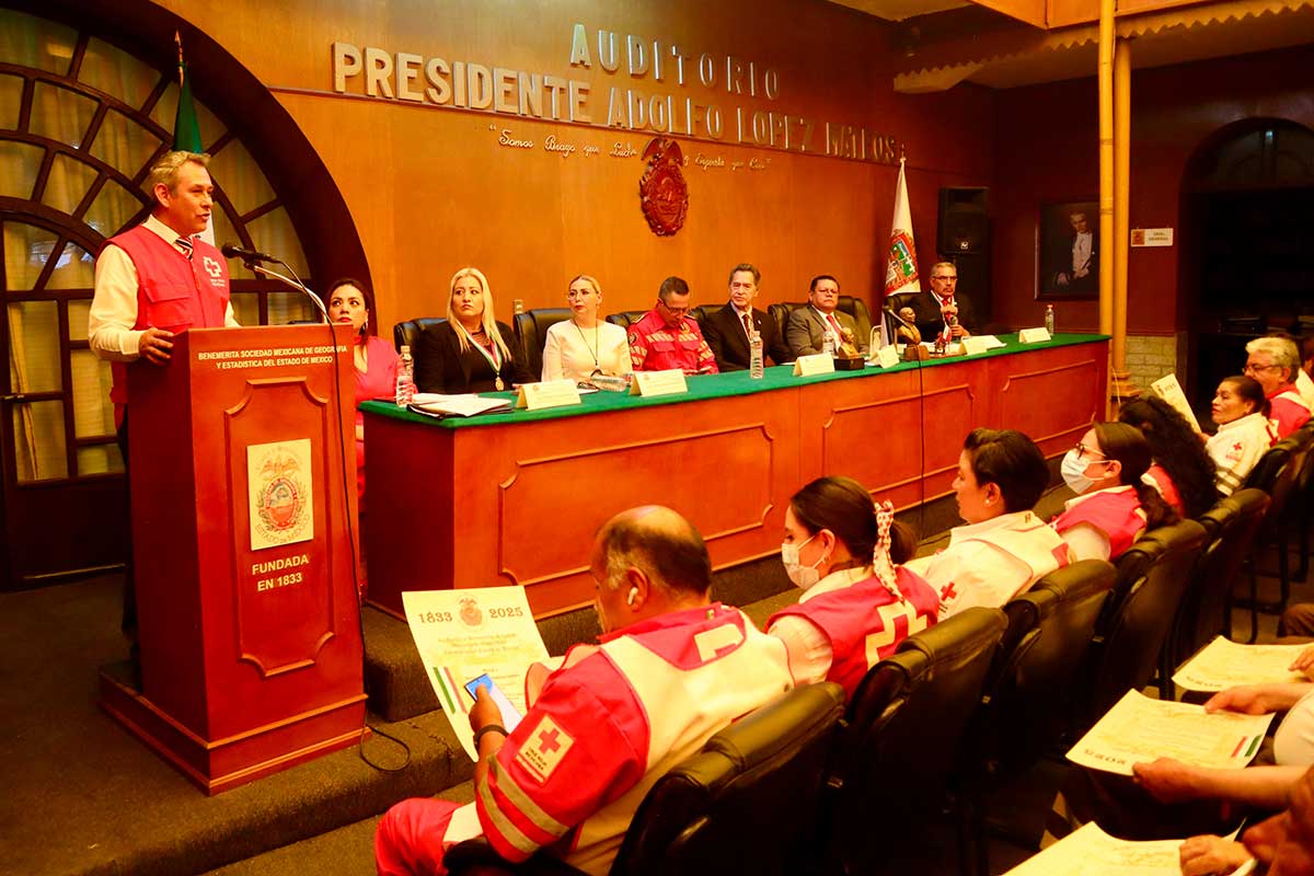 Homejanes por labor humanitaria.