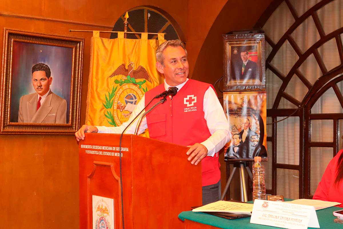 Rinden homenaje a Cruz roja Mexicana por su labor humanitaria a la sociedad.