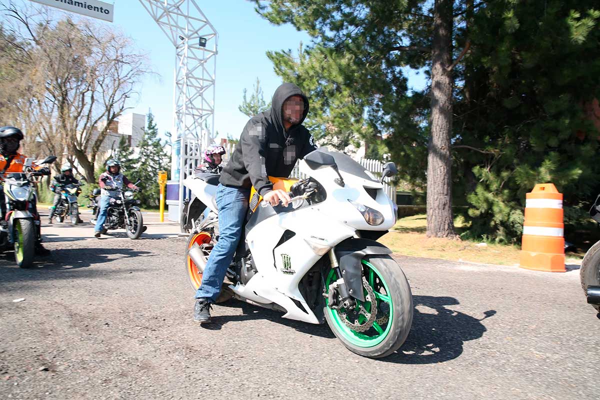 El Ayuntamiento de Toluca refuerza la campaña "Cascos que cuentan historias" para prevenir accidentes mortales de motociclistas.